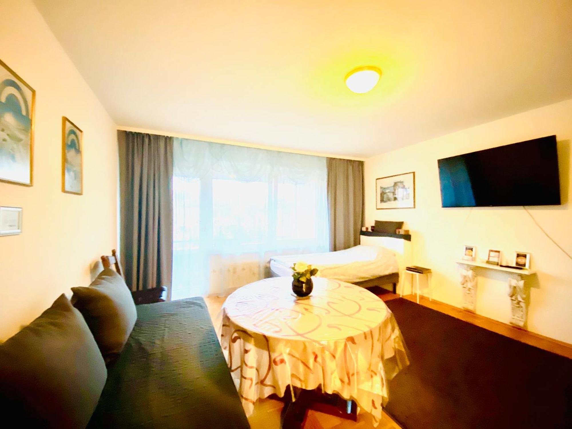 Welcome To Messe!-Two-Bedroom Apartment&Balcony Hannover Dış mekan fotoğraf
